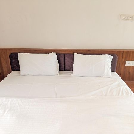 Samrat Homestay Garudeshwar Eksteriør billede